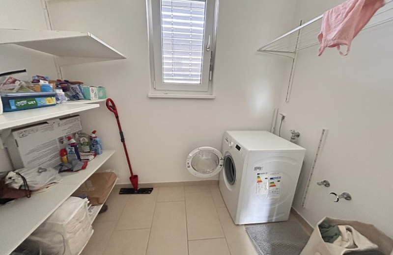 4 Schlafzimmer Schlafzimmer, ,1 BadBadezimmer,Wohnung,Vermietung,1746
