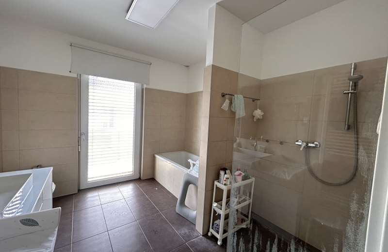 4 Schlafzimmer Schlafzimmer, ,1 BadBadezimmer,Wohnung,Vermietung,1746